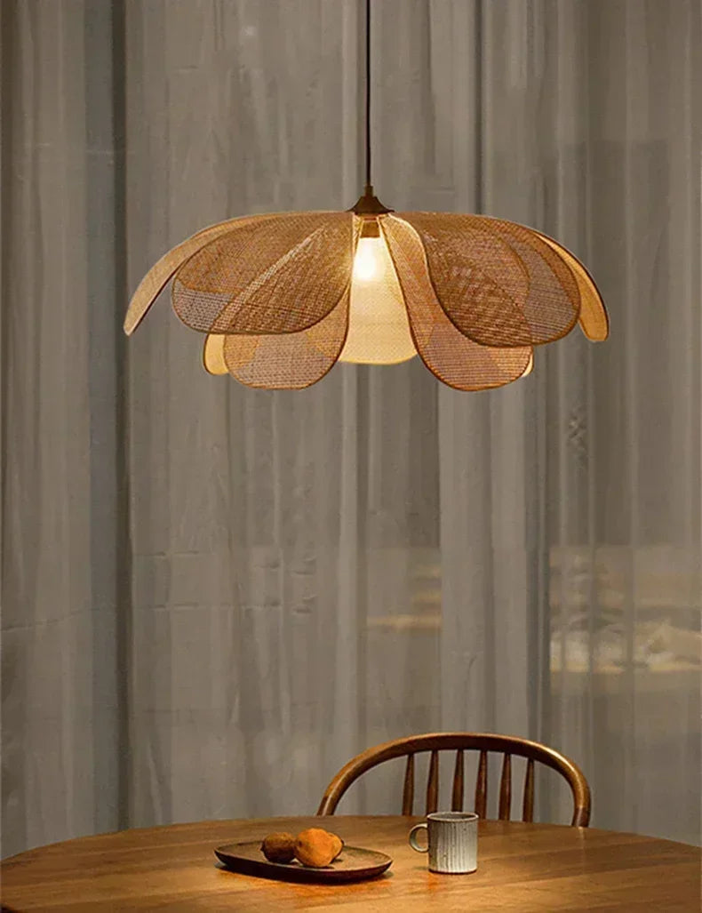 Mariposa Lamp
