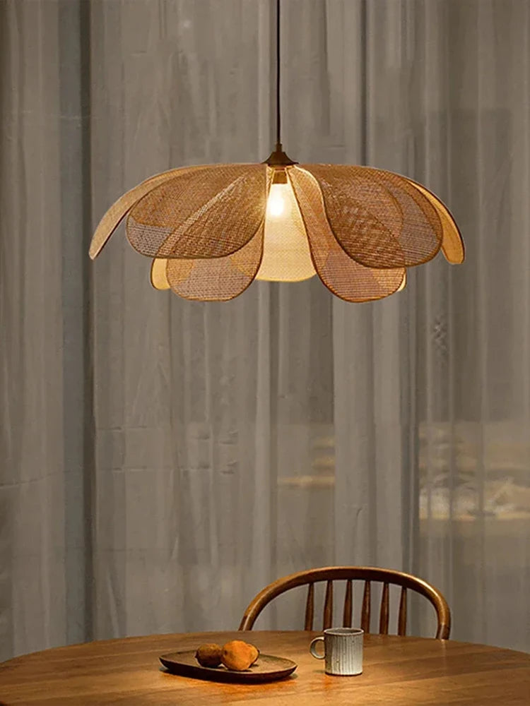 Mariposa Lamp